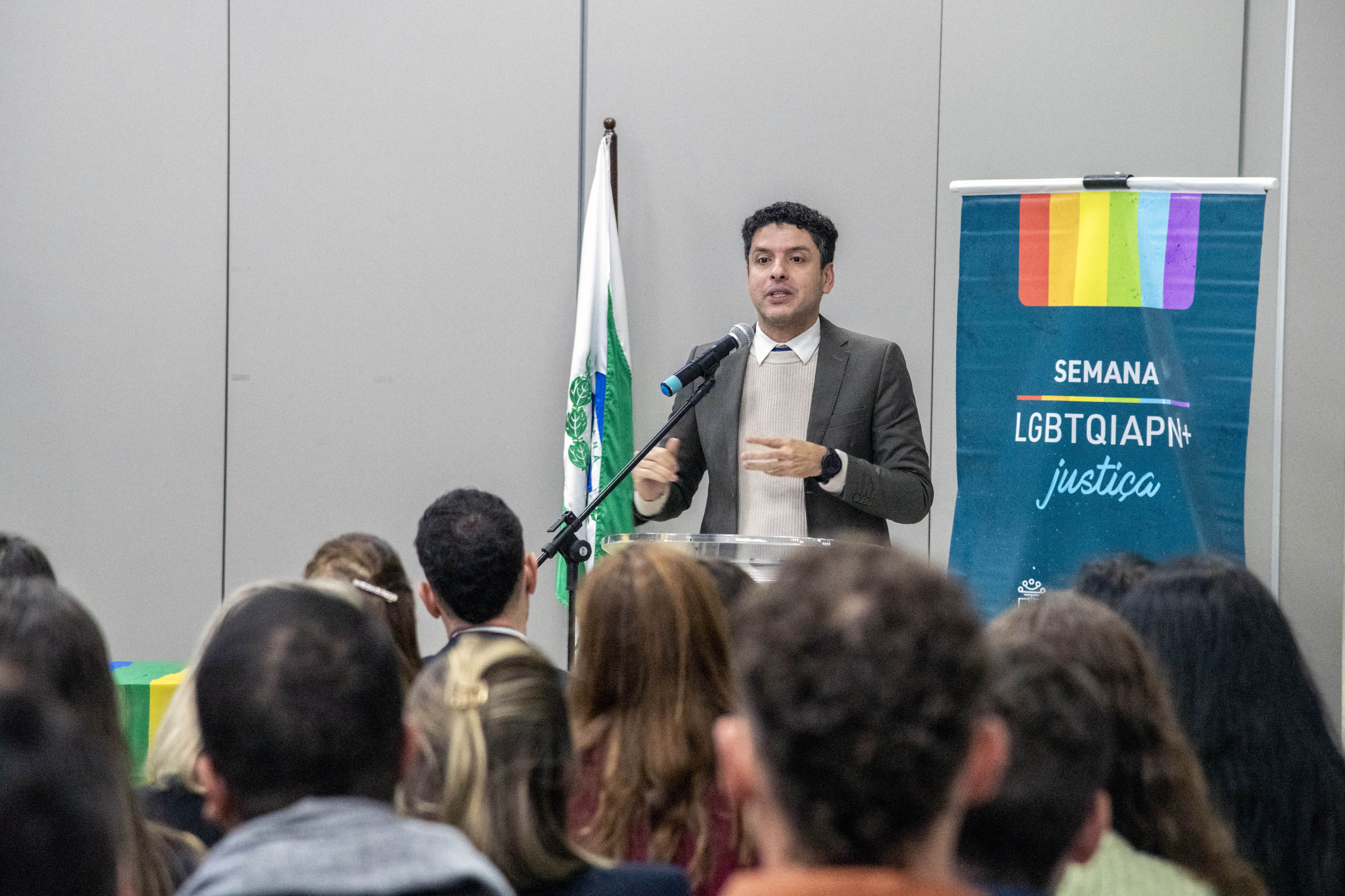 2º dia de encontro no TJPR debate o reconhecimento dos direitos da população LGBTQIAPN+